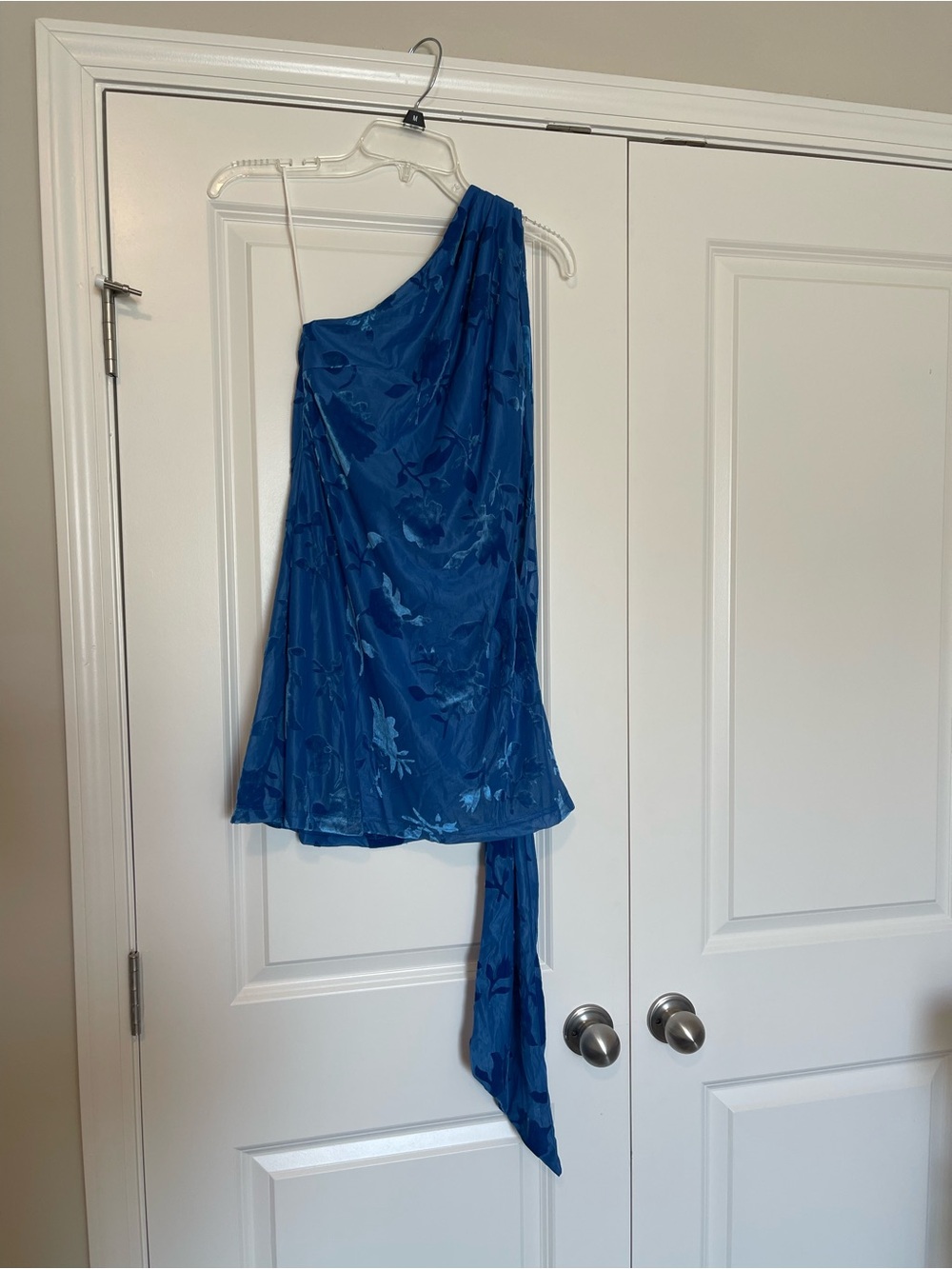 Hello Molly One-Shoulder Blue Floral Satin Chemise with Sash